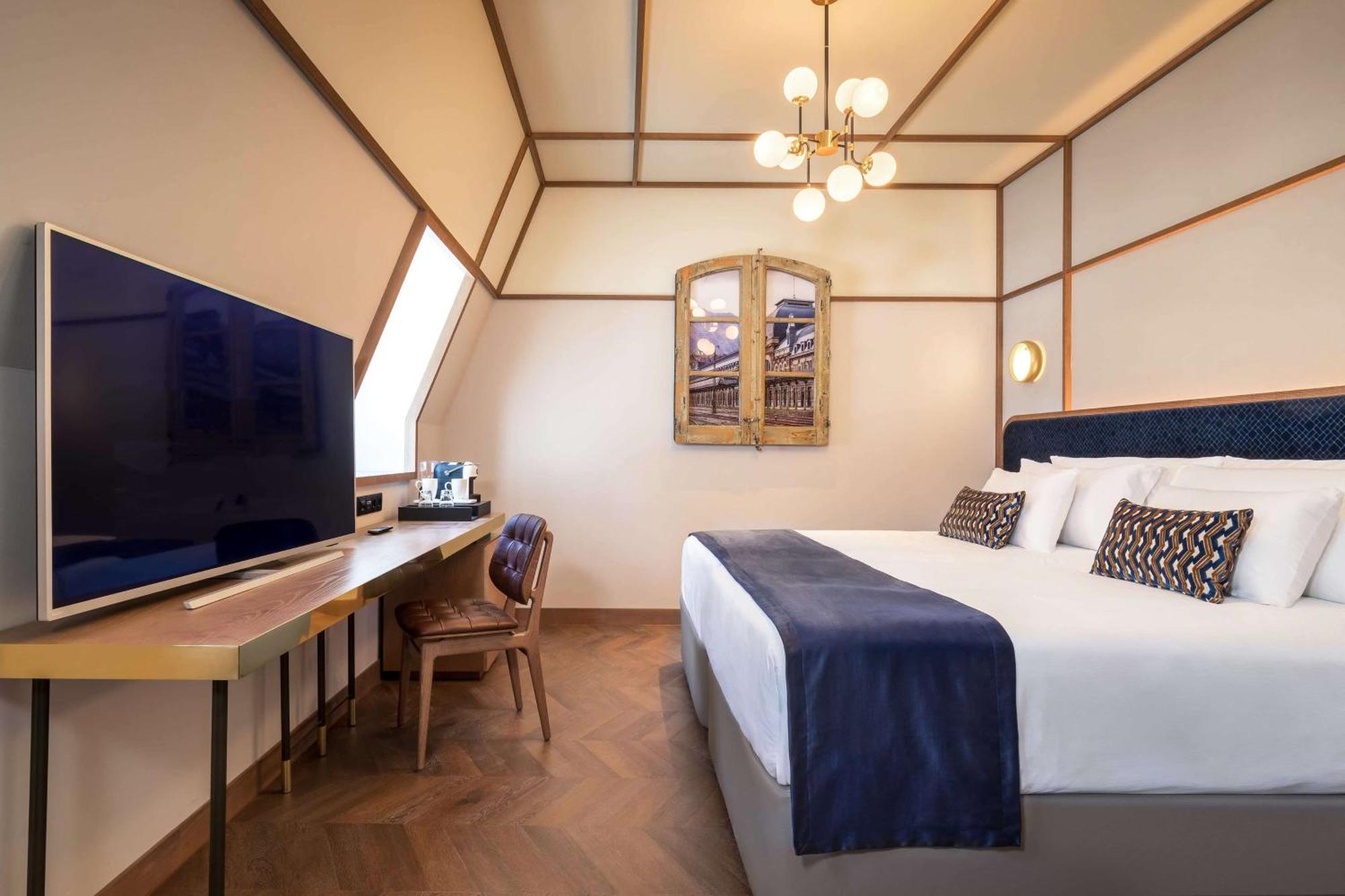 Deluxe Room,1571658620:JPEG