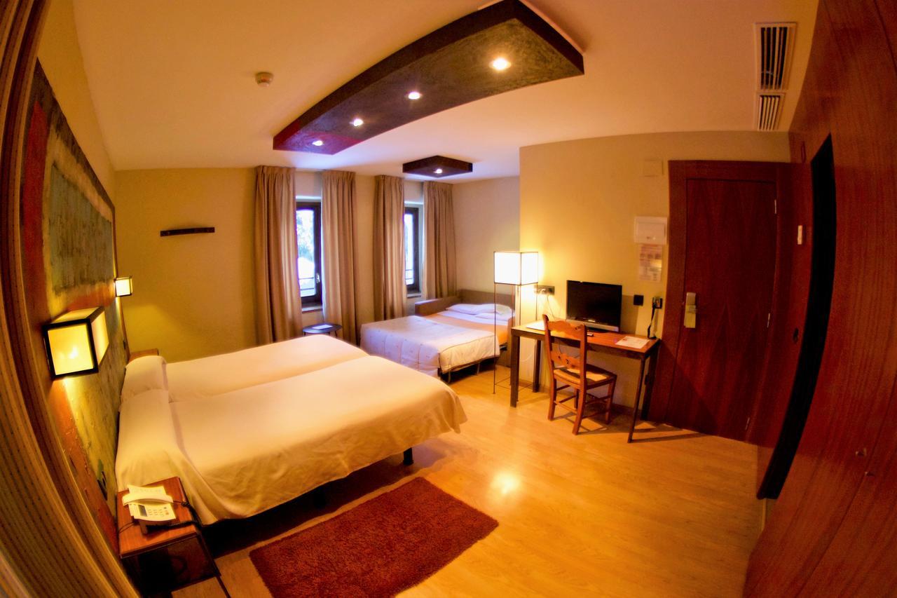 Standard Family Room
